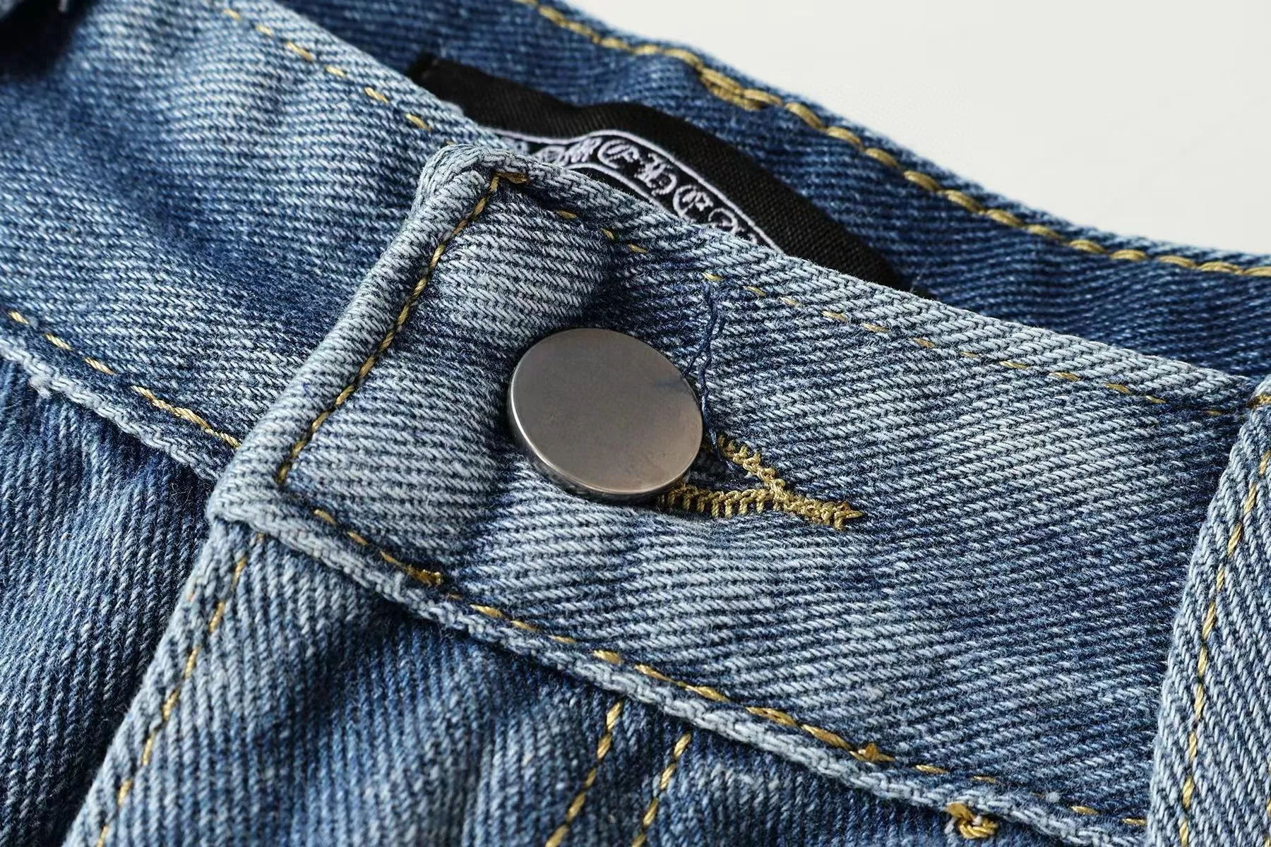 P270 Chrome Hearts/Chrome Hearts Classic Color Leather Cross Washed Color Fabric Unisex Denim Trousers Color: Picture Color Code Number: 28-36